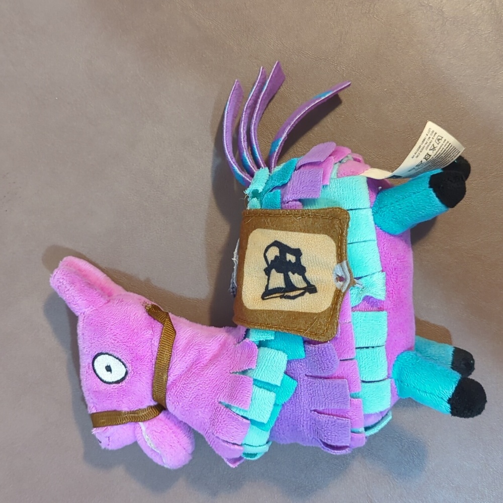 Fortnite Loot Llama and dark Llamacorn plush Whiplash car Midfield Maestro - Picture 7 of 16
